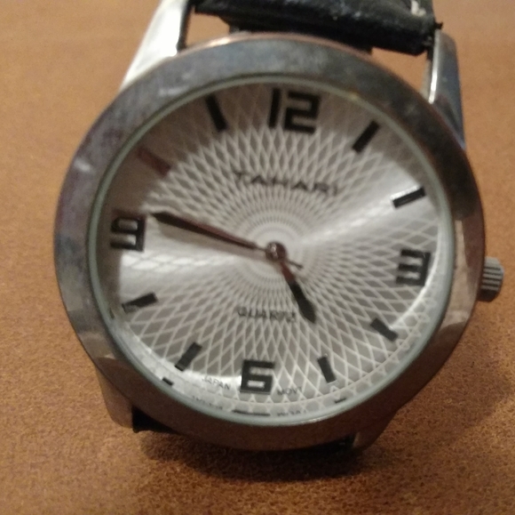 Men's Tahari Watch - Picture 2 of 4